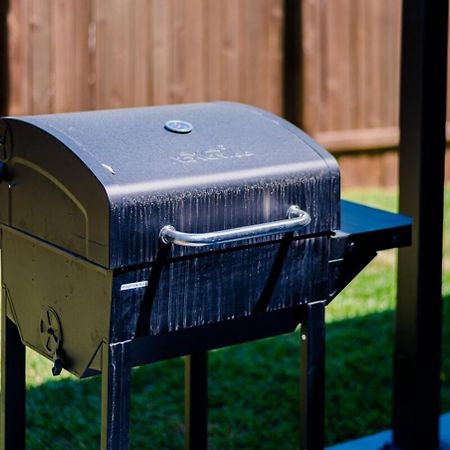 Gameroom, Bbq & Hot-Tub By Lackland & Seaworld San Antonio Eksteriør bilde